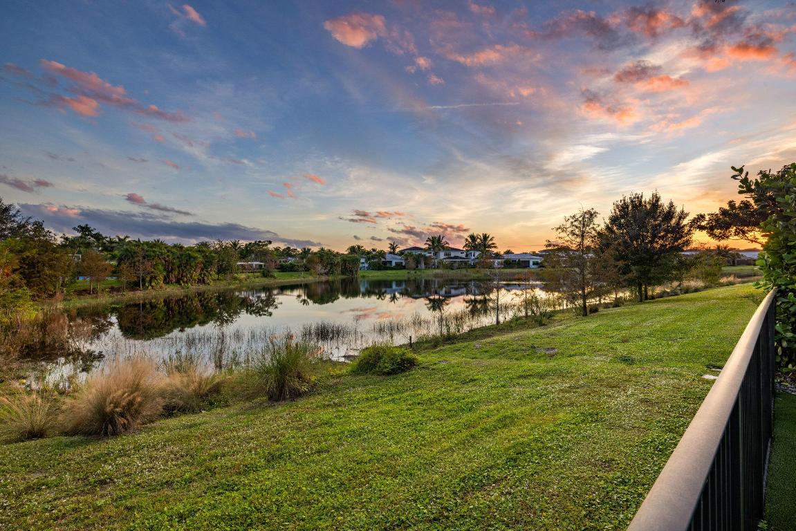 5704 Gauguin Palm Beach Gardens, FL 33418