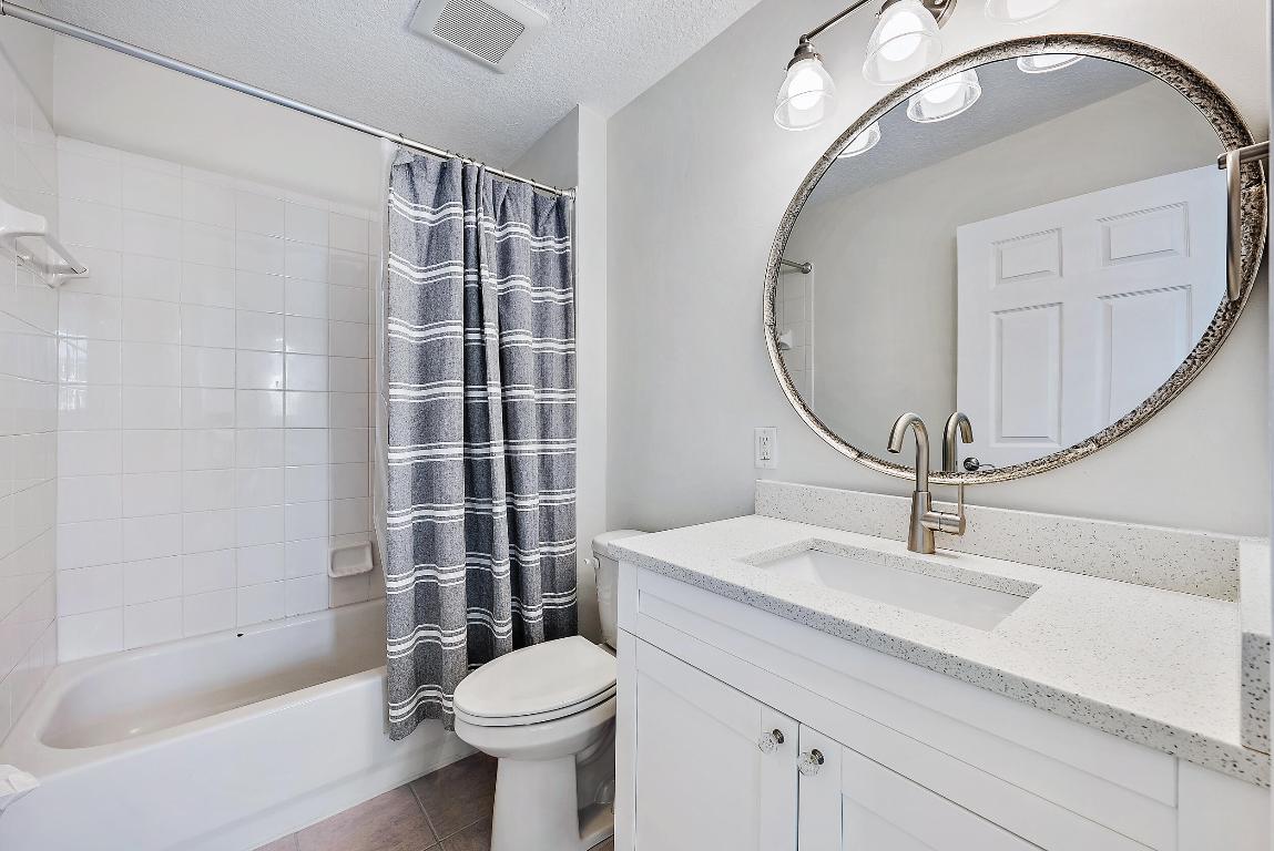 1203 Town Ctr #201 Jupiter, FL 33458