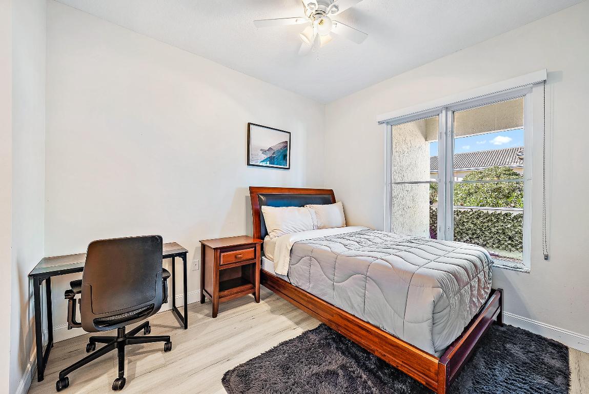 1203 Town Ctr #201 Jupiter, FL 33458