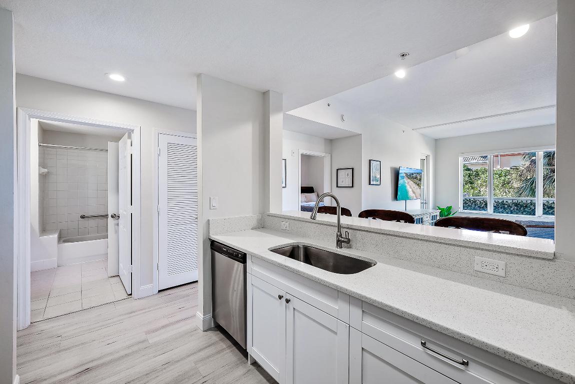 1203 Town Ctr #201 Jupiter, FL 33458