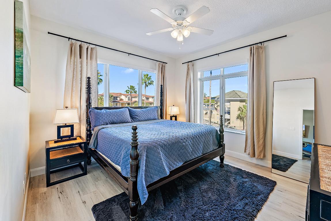 1203 Town Ctr #201 Jupiter, FL 33458