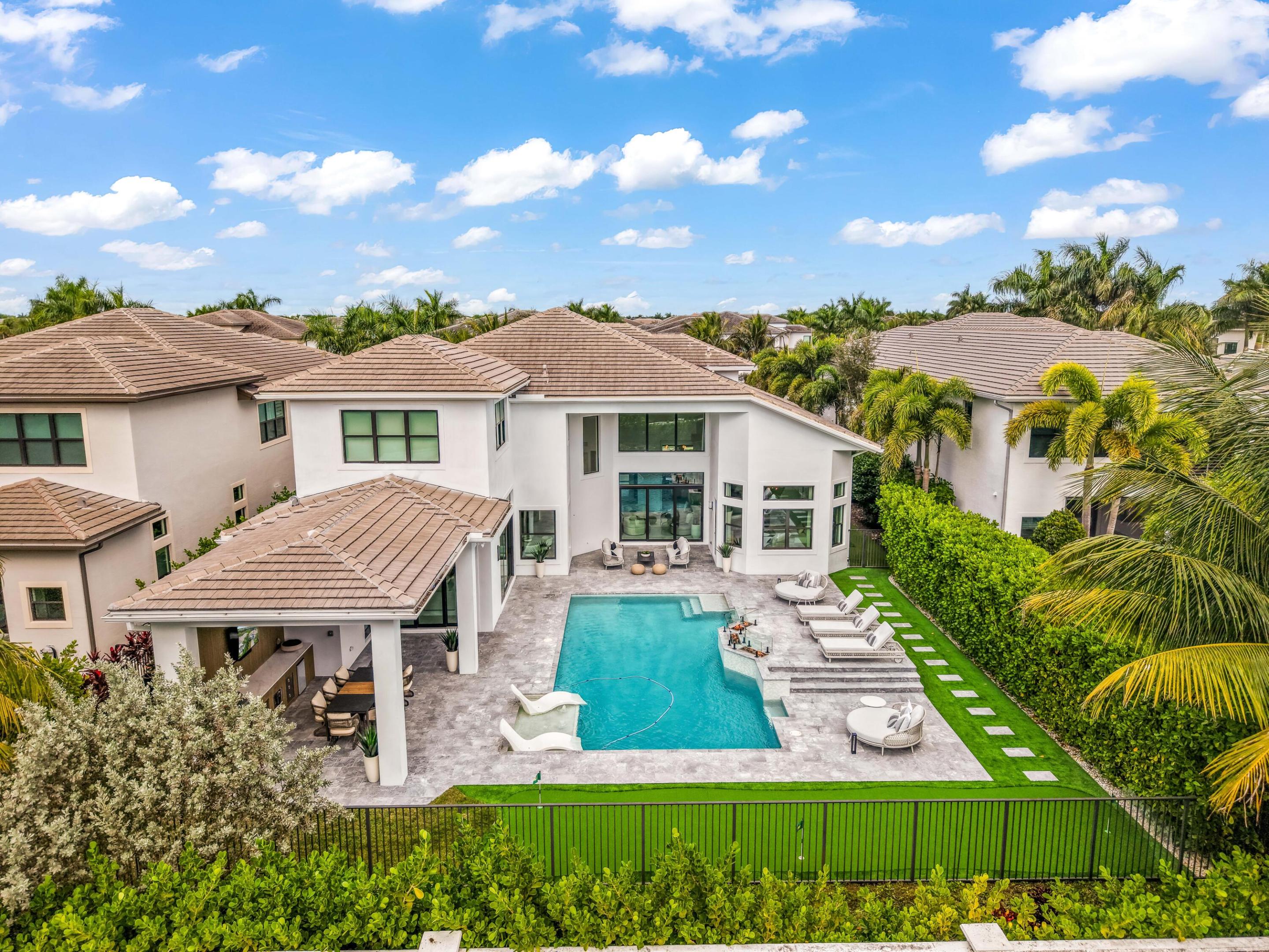 17400 Rosella Boca Raton, FL 33496