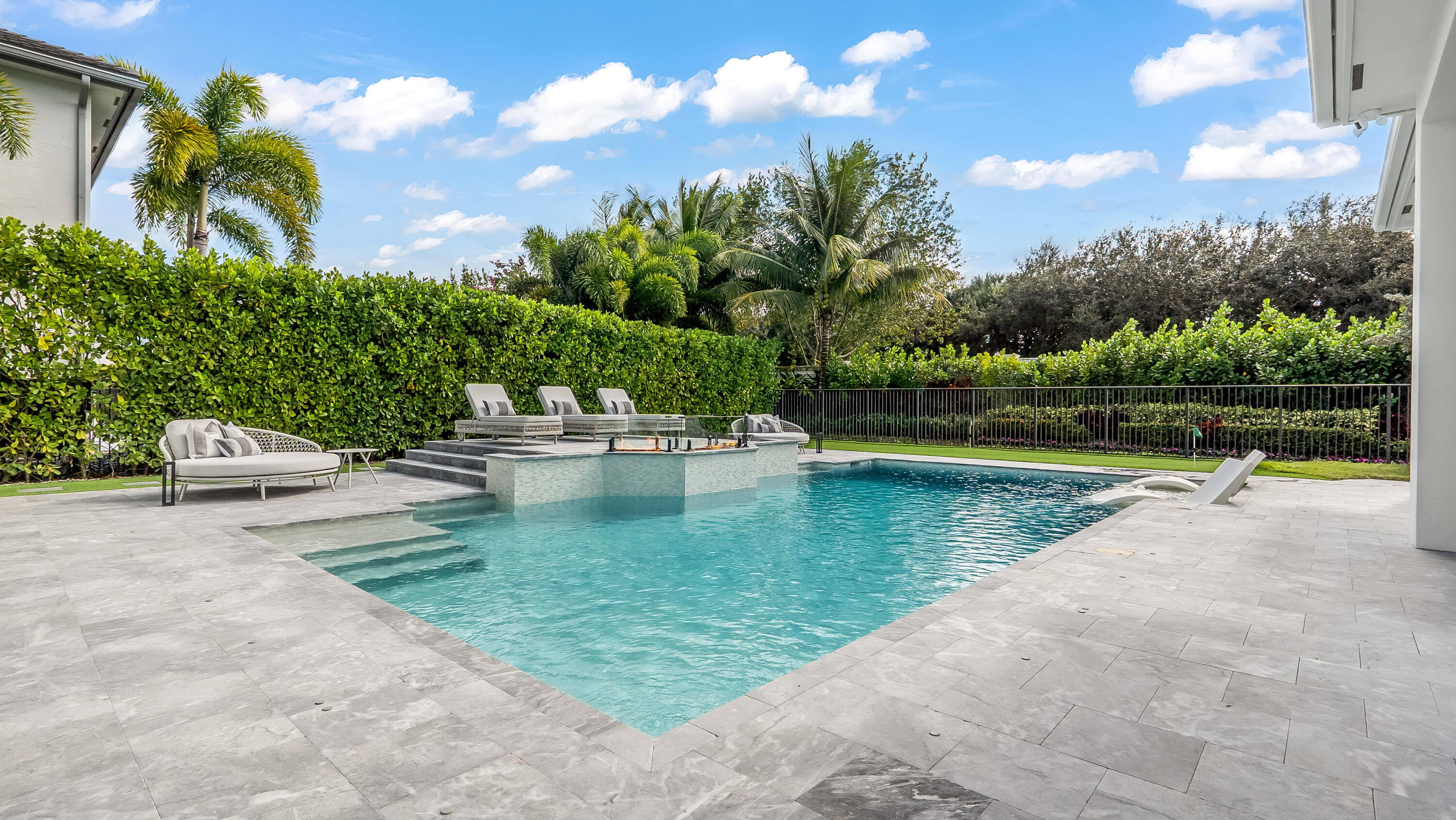 17400 Rosella Boca Raton, FL 33496
