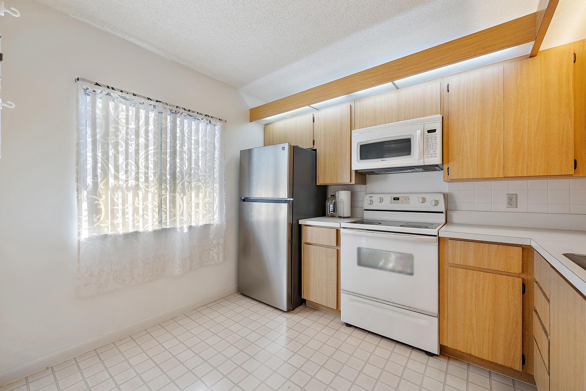 1701 Marina Isle #202 Jupiter, FL 33477