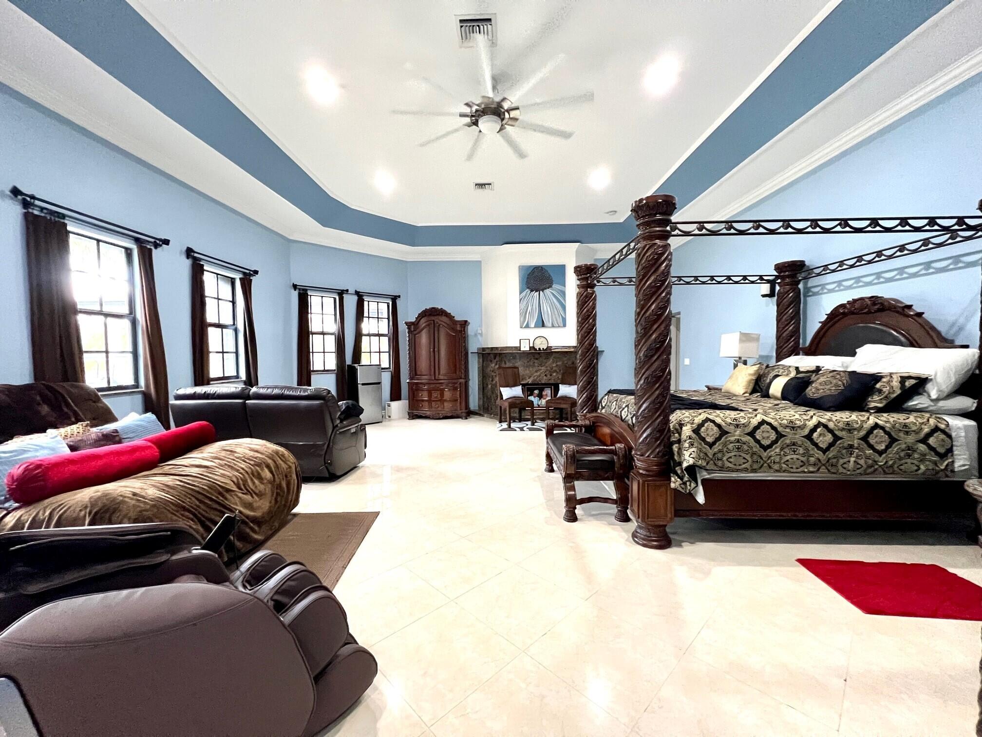 6186 Duckweed Lake Worth, FL 33449