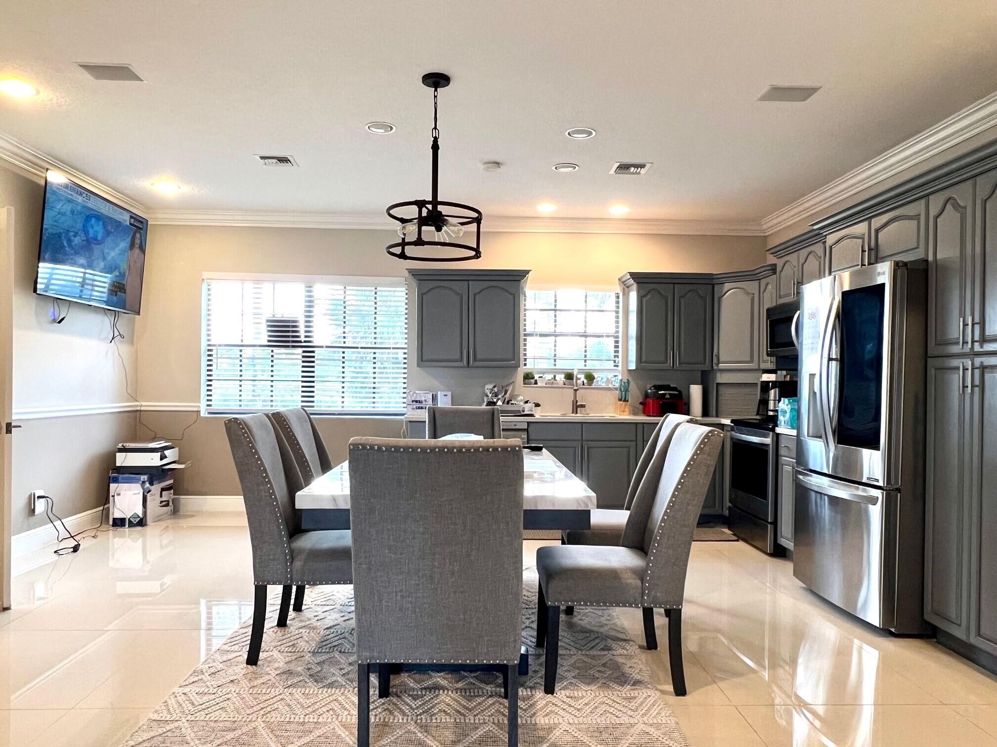 6186 Duckweed Lake Worth, FL 33449