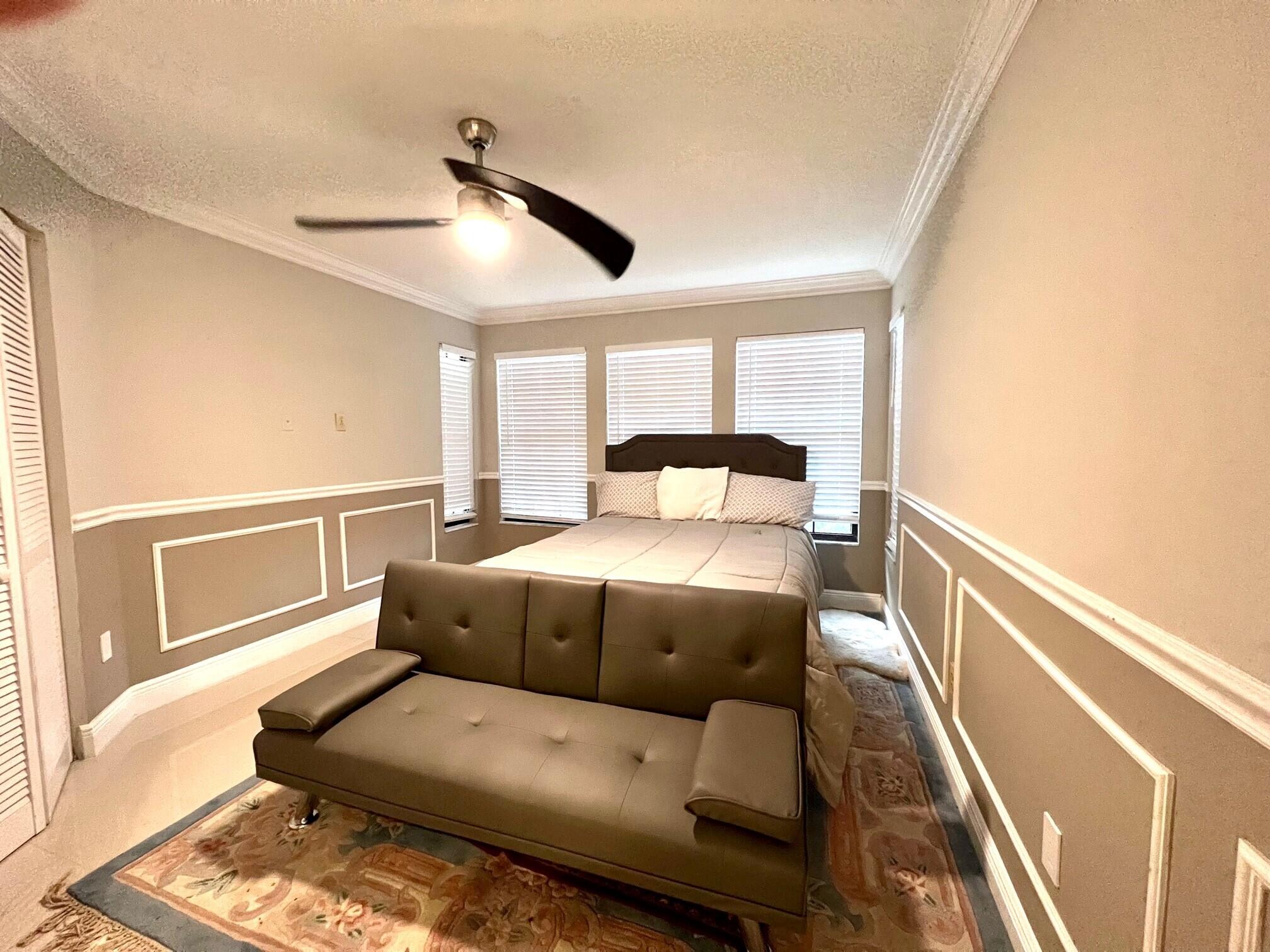 6186 Duckweed Lake Worth, FL 33449