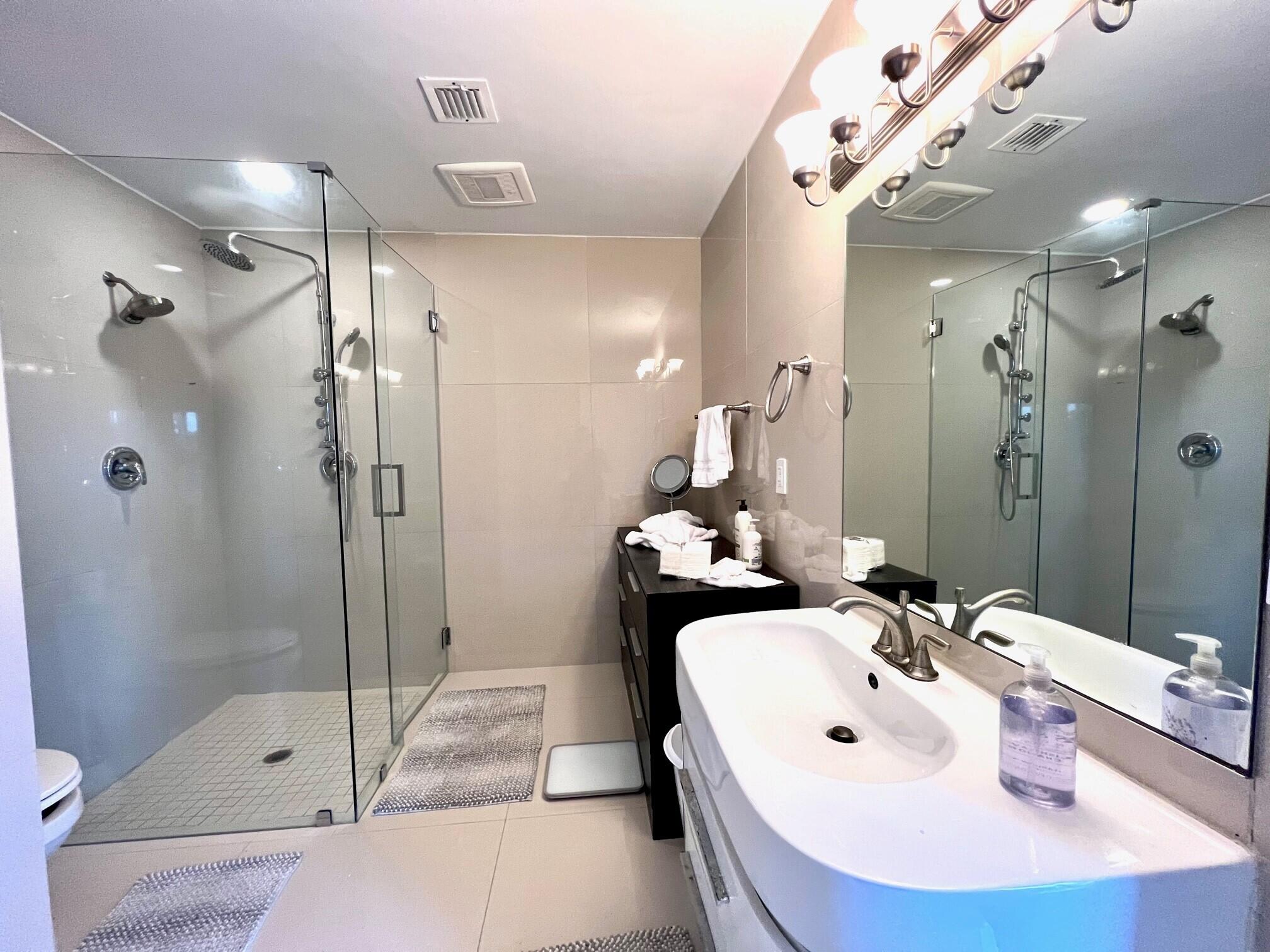 6186 Duckweed Lake Worth, FL 33449