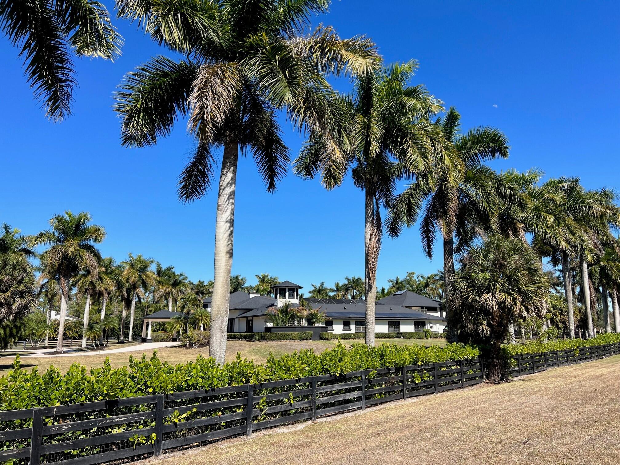 6186 Duckweed Lake Worth, FL 33449