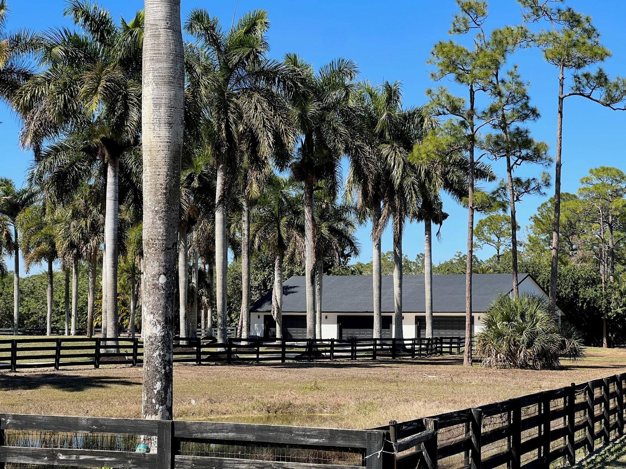 6186 Duckweed Lake Worth, FL 33449