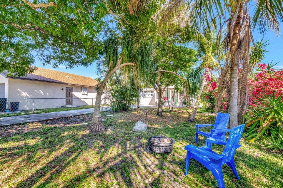 237 SW 3rd Delray Beach, FL 33444