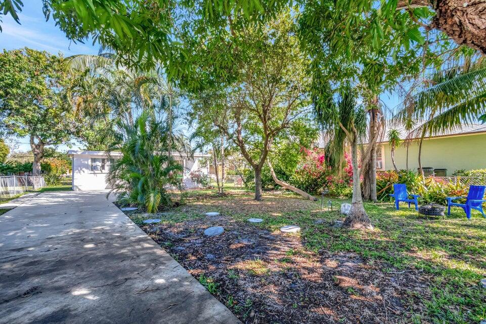 237 SW 3rd Delray Beach, FL 33444