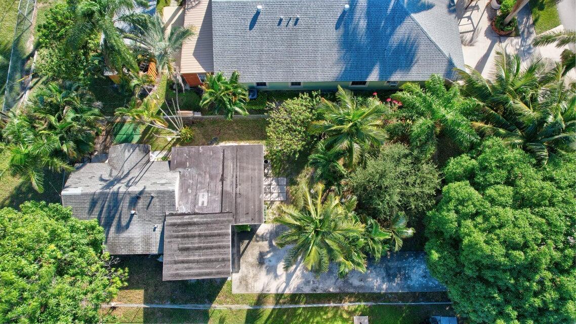 237 SW 3rd Delray Beach, FL 33444