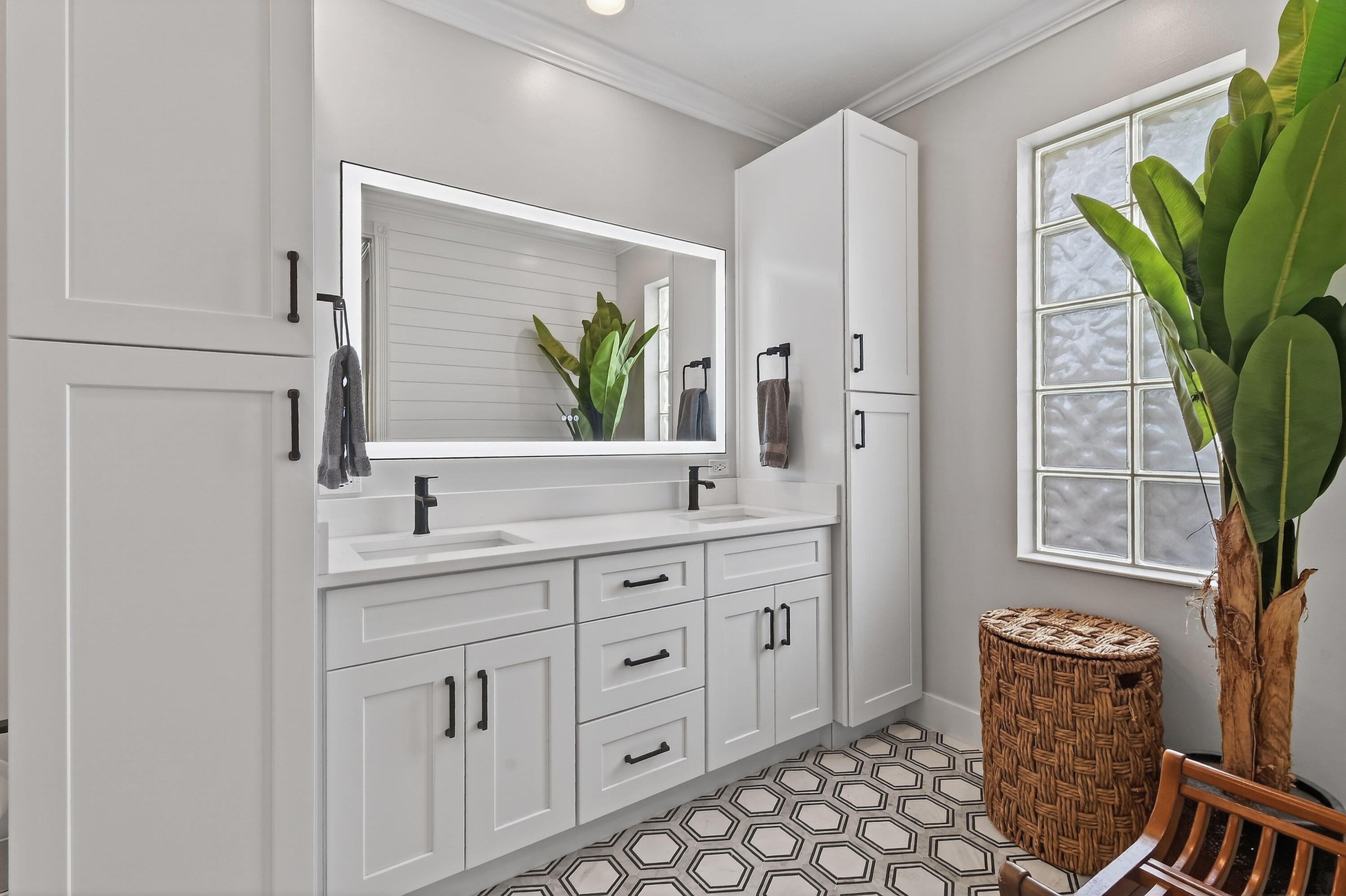 240 Poinciana Jupiter, FL 33458