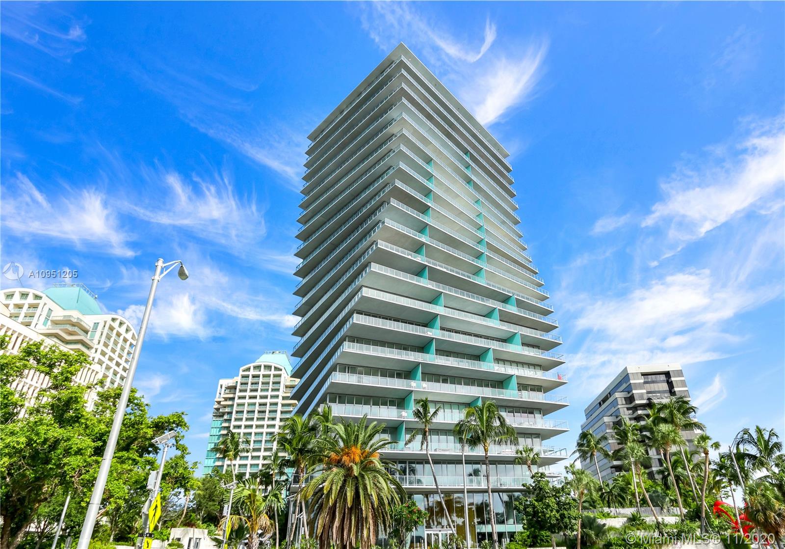 2669 S Bayshore Dr #1901N