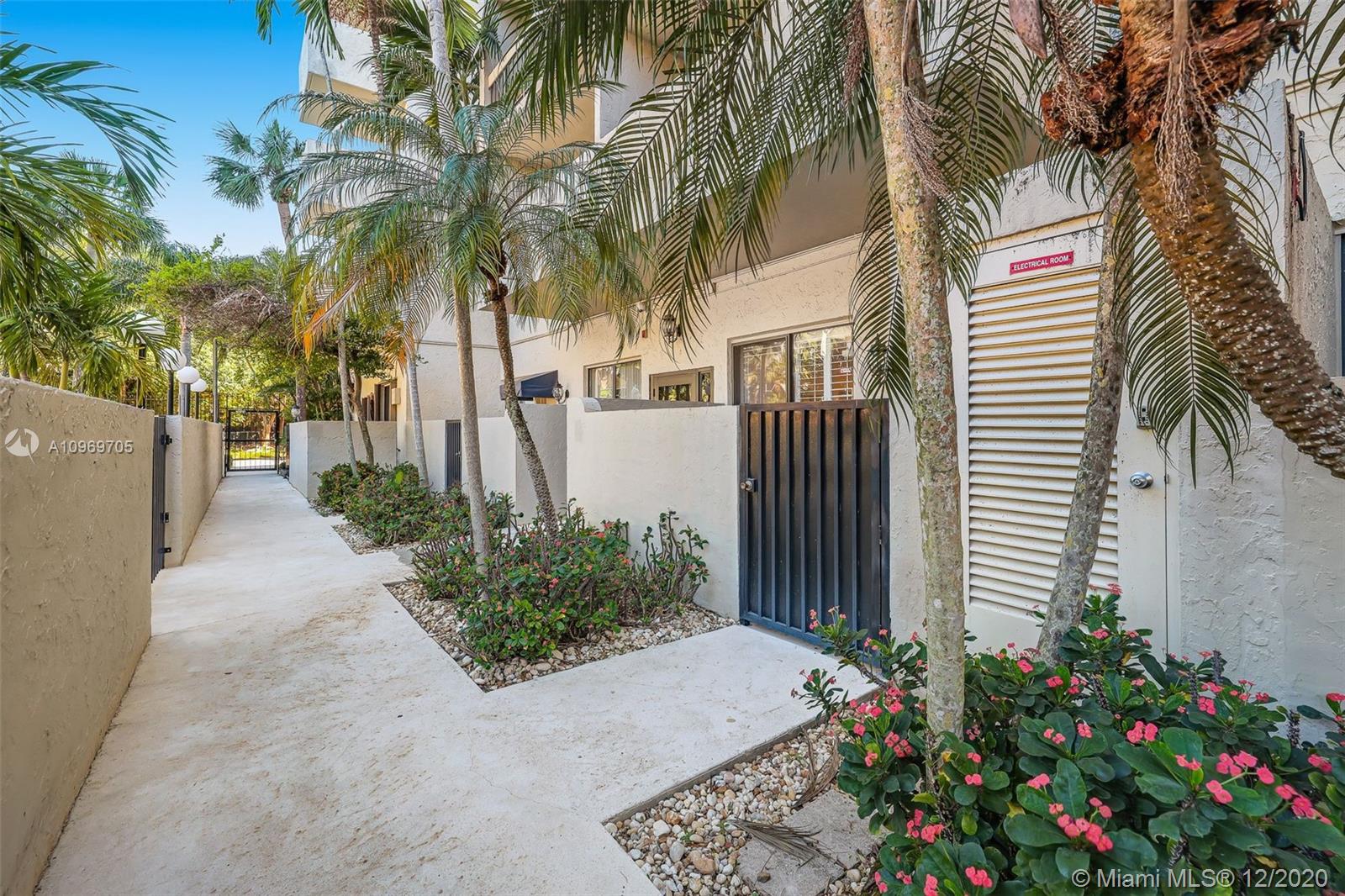 image TIGERTAIL BAY13