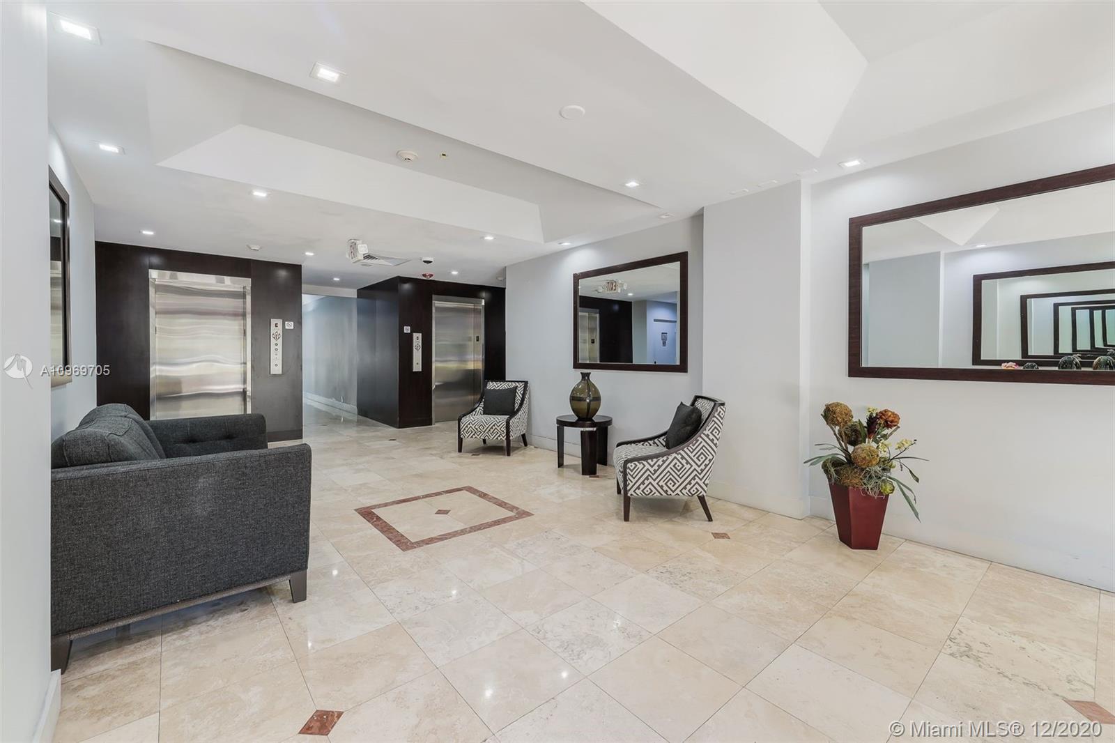 image TIGERTAIL BAY17