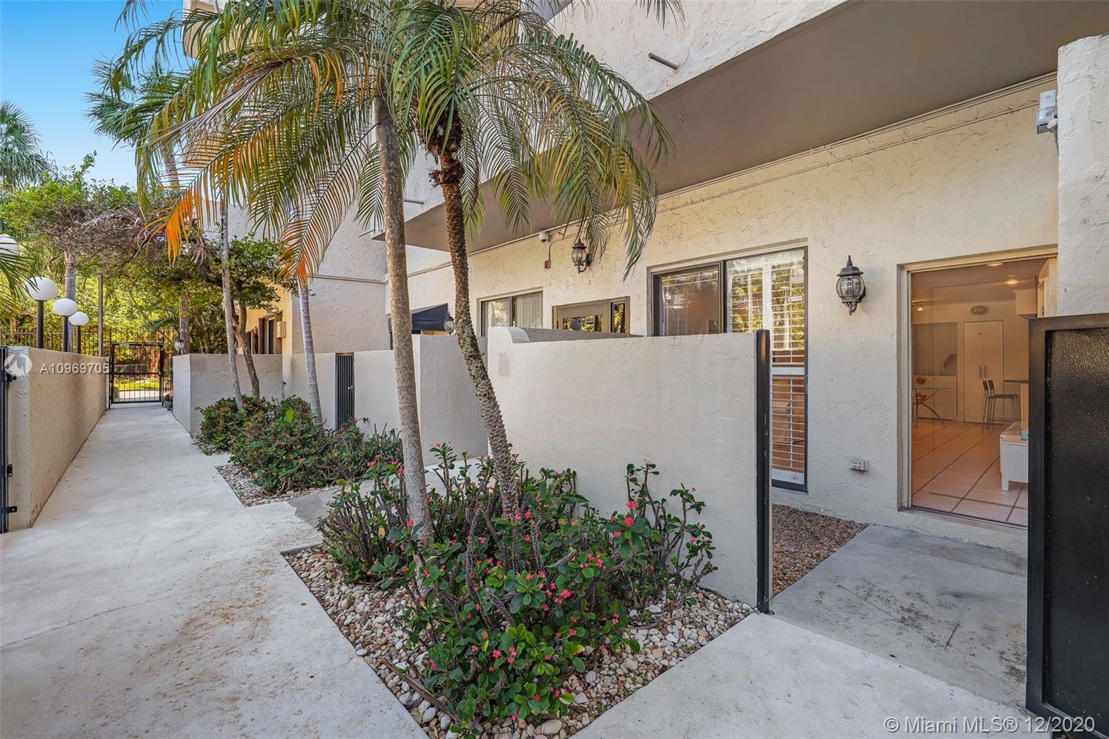 image TIGERTAIL BAY1