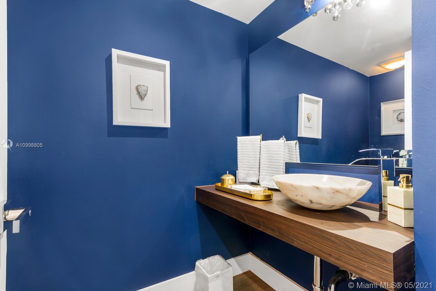 701 Brickell Key Blvd #PH12 Miami, FL 33131