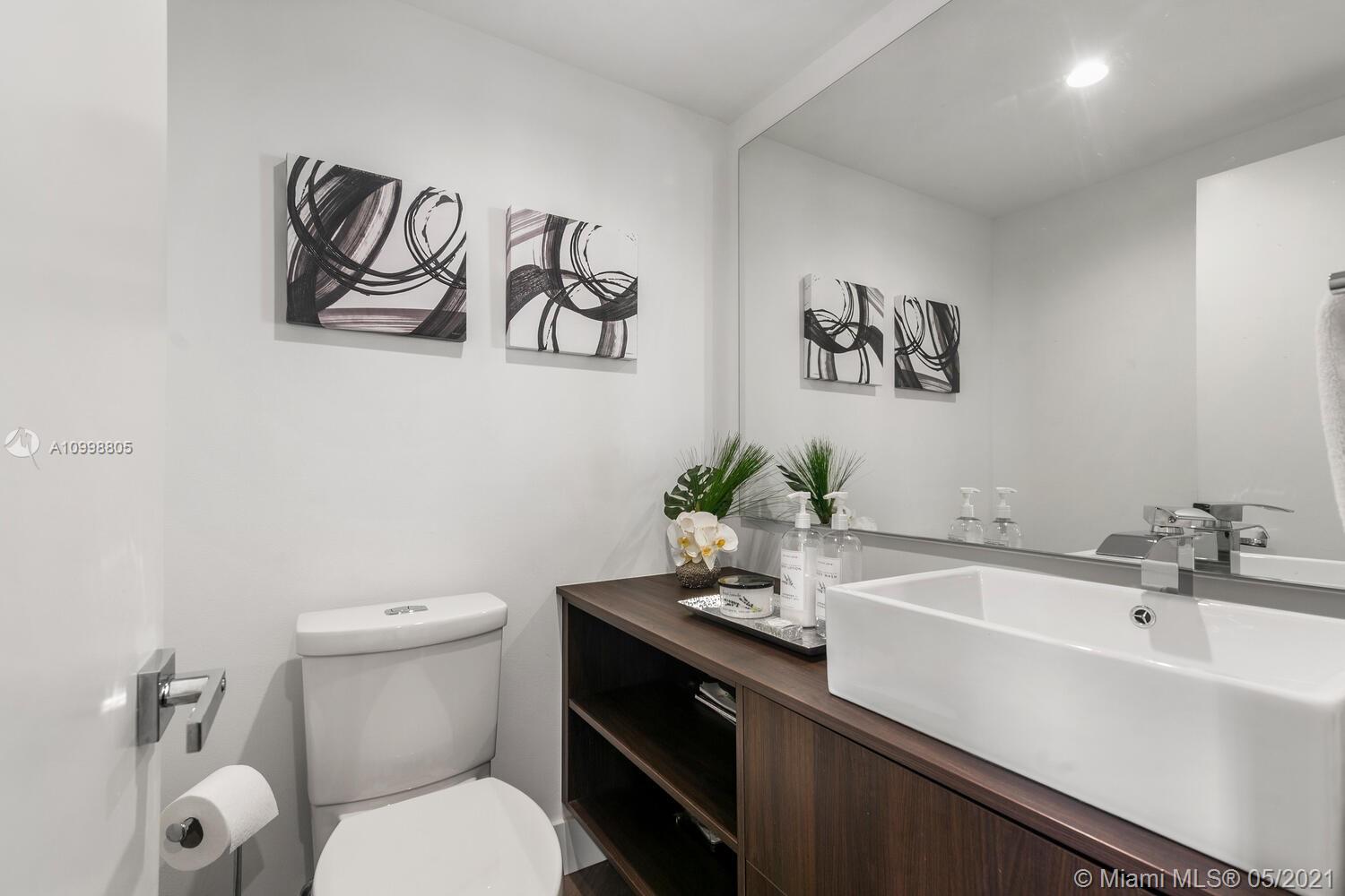 701 Brickell Key Blvd #PH12 Miami, FL 33131