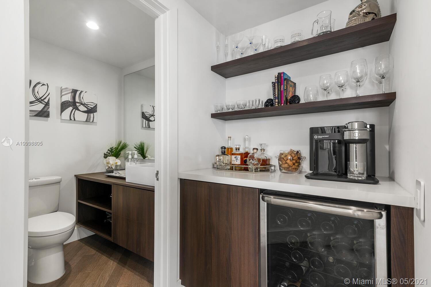 701 Brickell Key Blvd #PH12 Miami, FL 33131