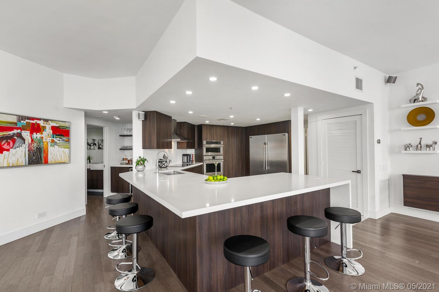 701 Brickell Key Blvd #PH12 Miami, FL 33131