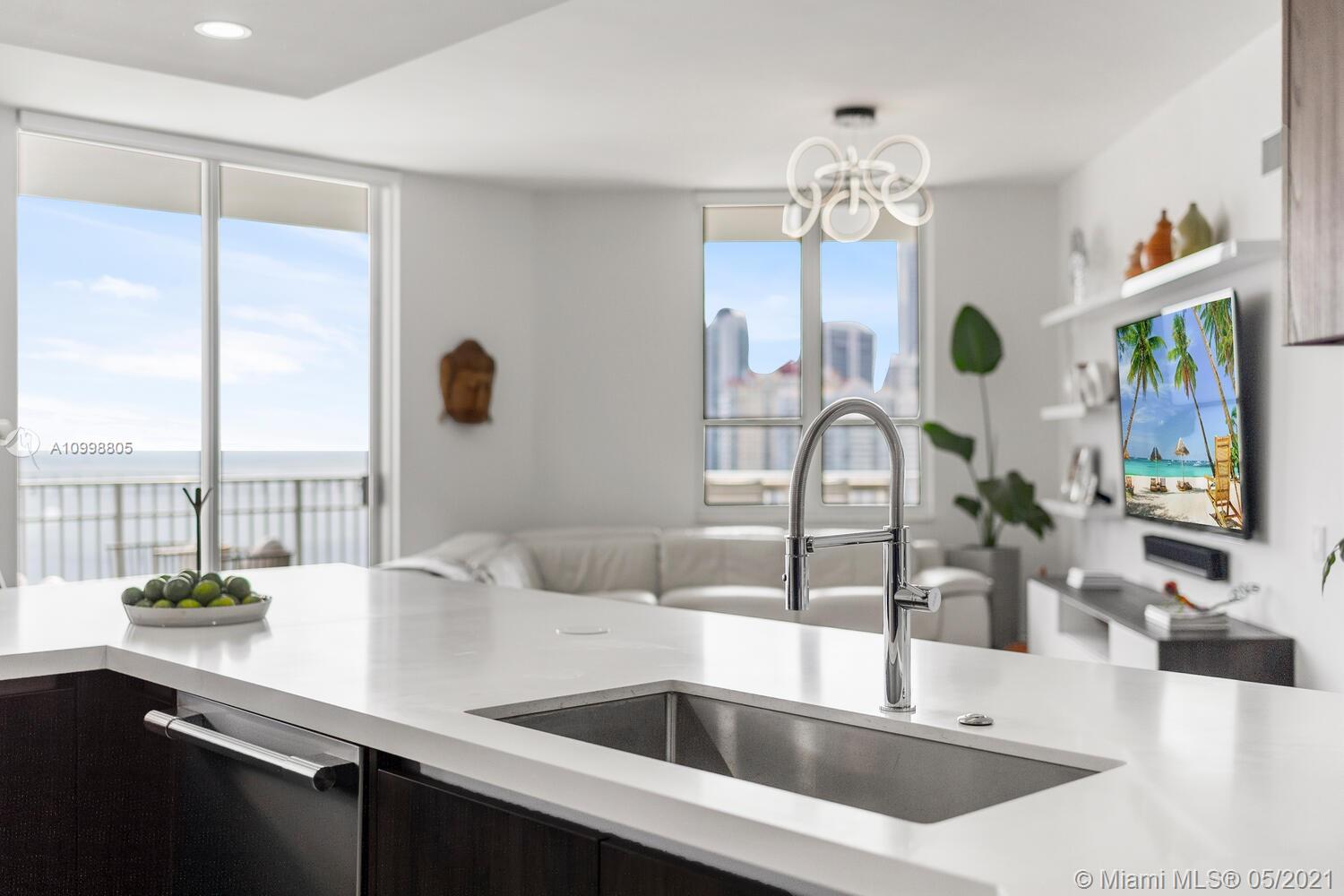 701 Brickell Key Blvd #PH12 Miami, FL 33131