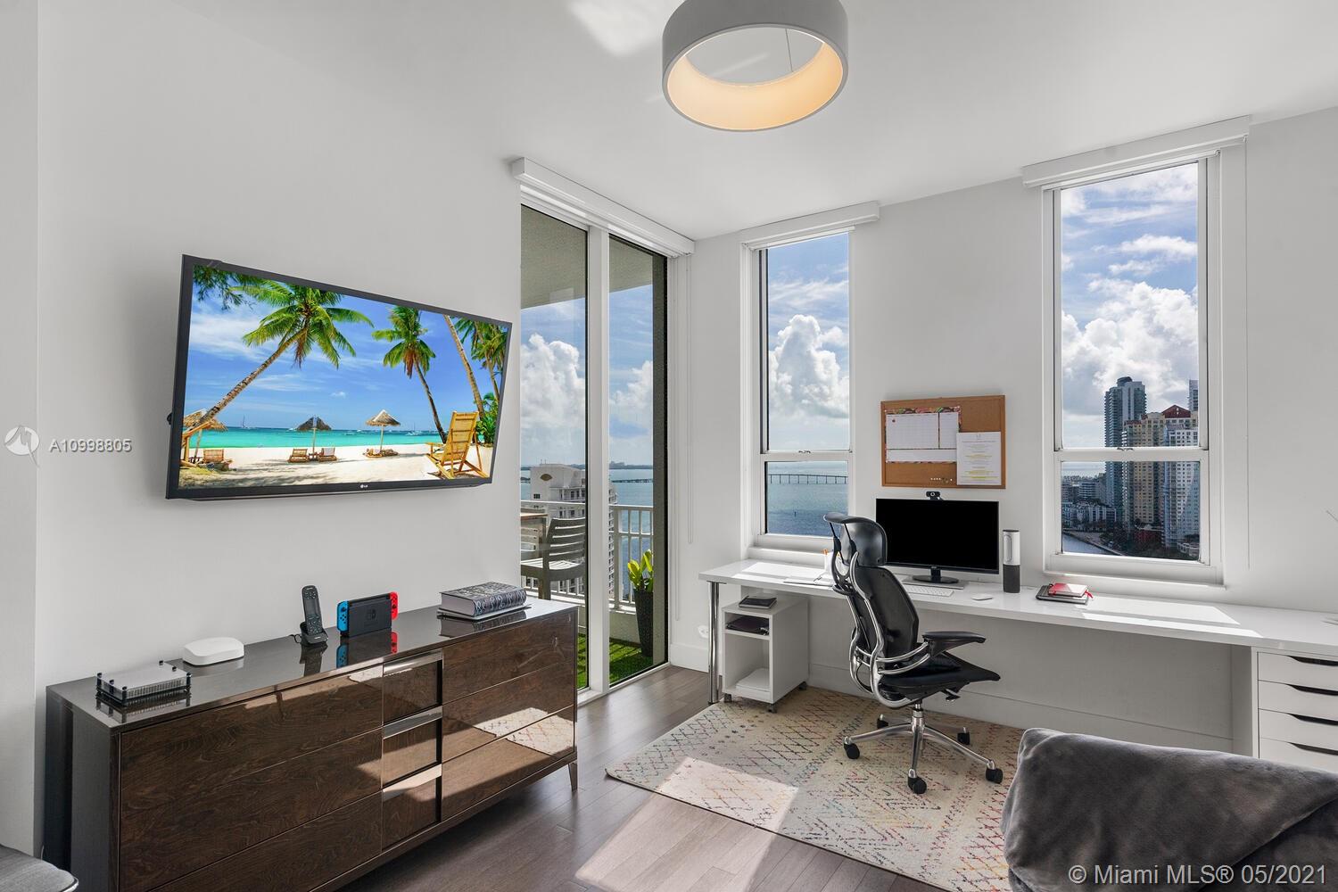 701 Brickell Key Blvd #PH12 Miami, FL 33131