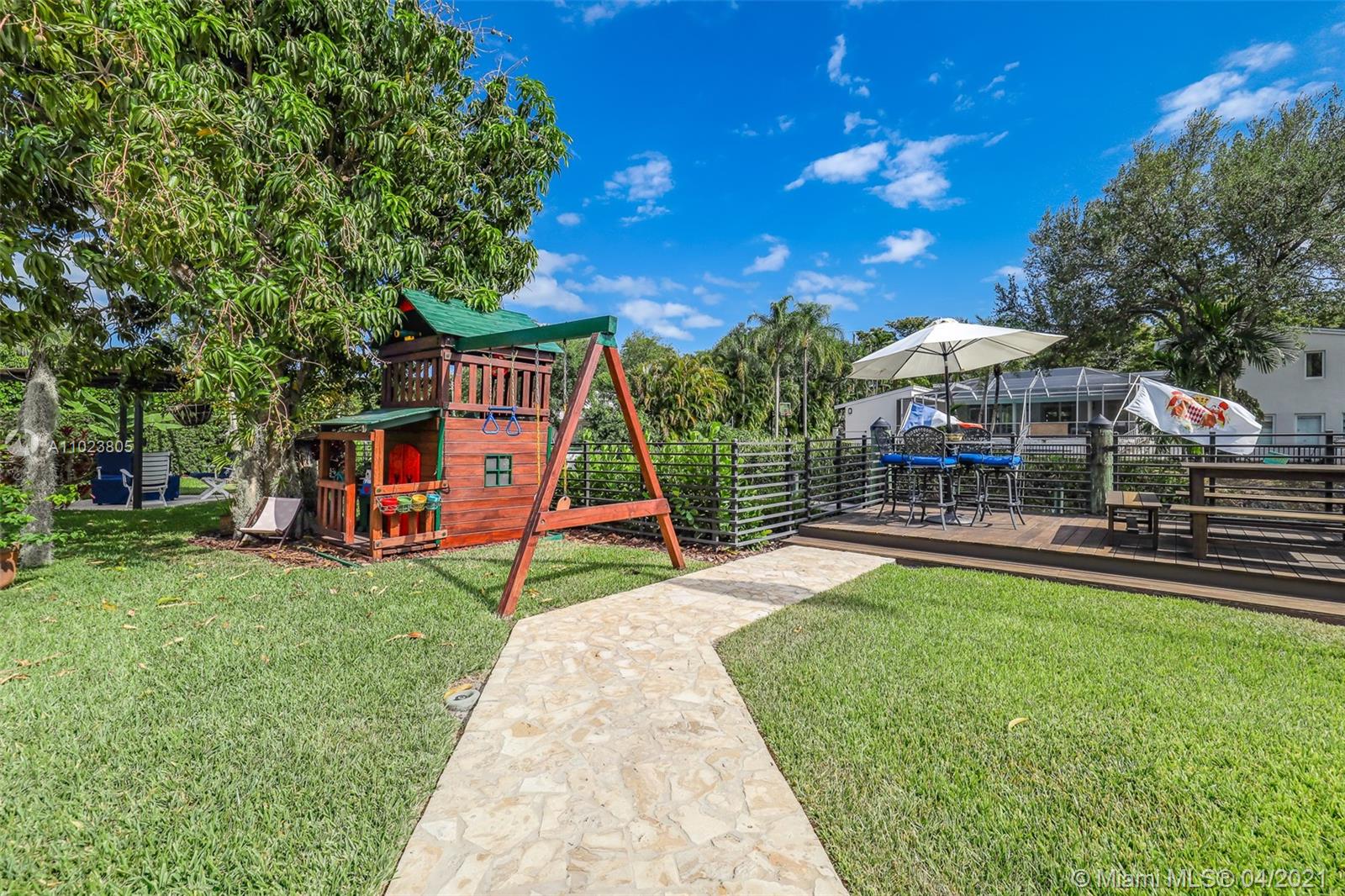 1050 Alfonso Ave Coral Gables, FL 33146