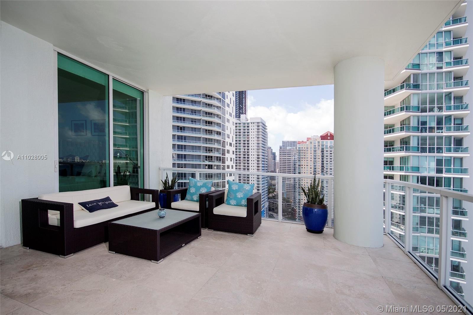 218 SE 14th St #TS301 Miami, FL 33131