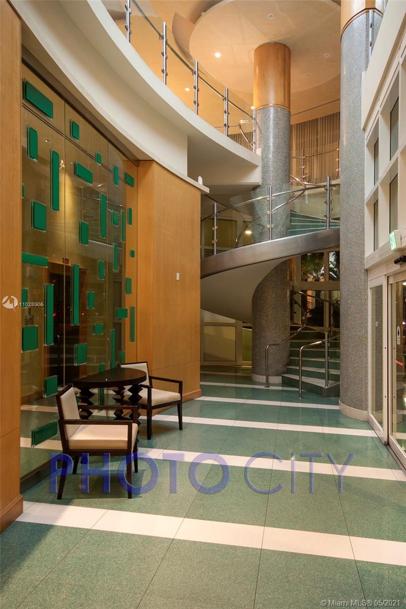 218 SE 14th St #TS301 Miami, FL 33131