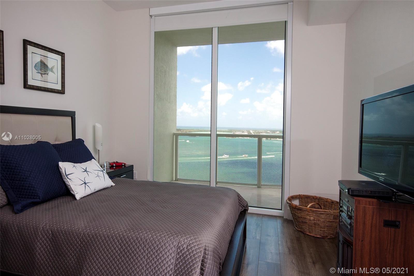 218 SE 14th St #TS301 Miami, FL 33131