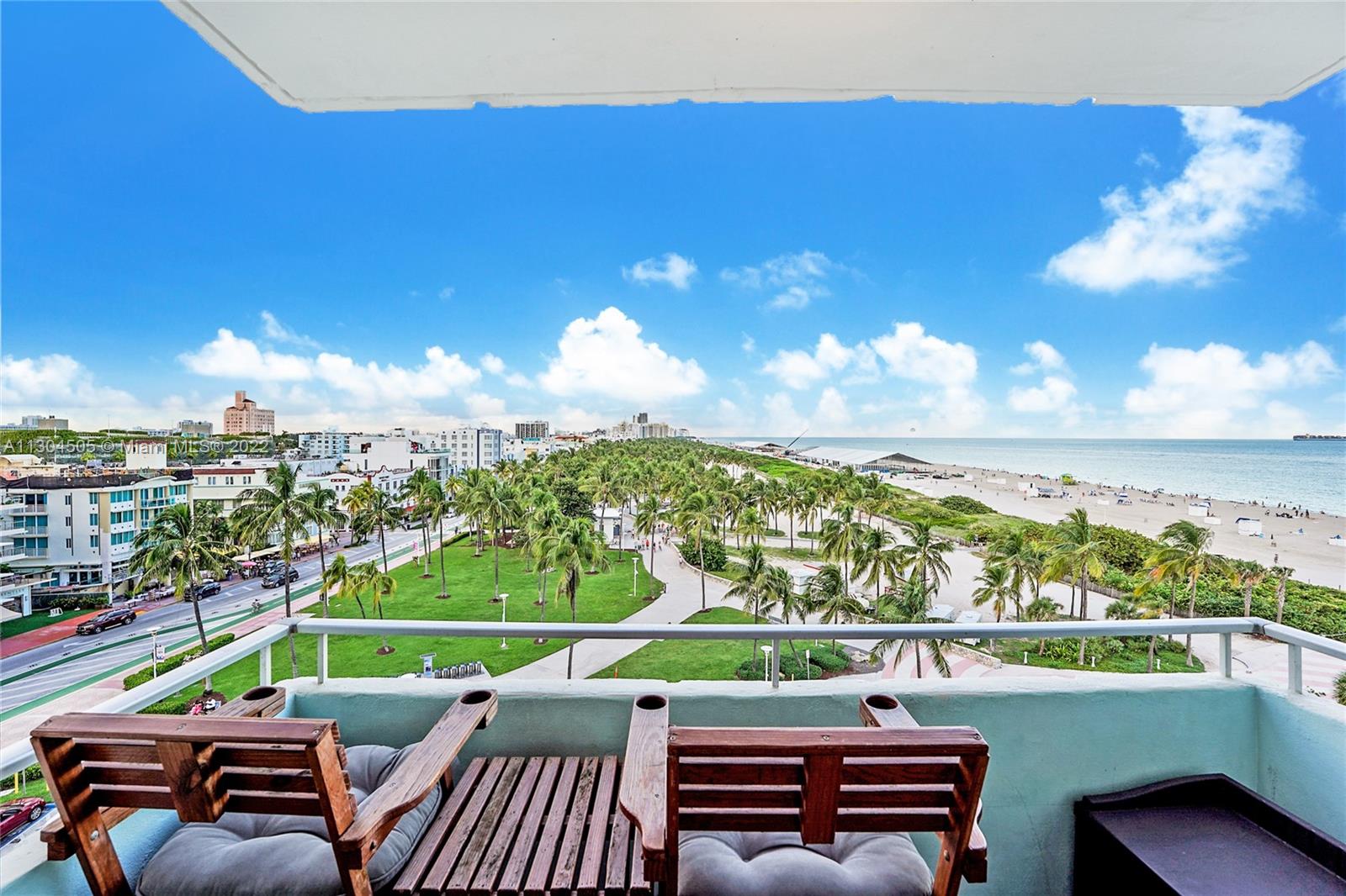 465 Ocean Dr #822