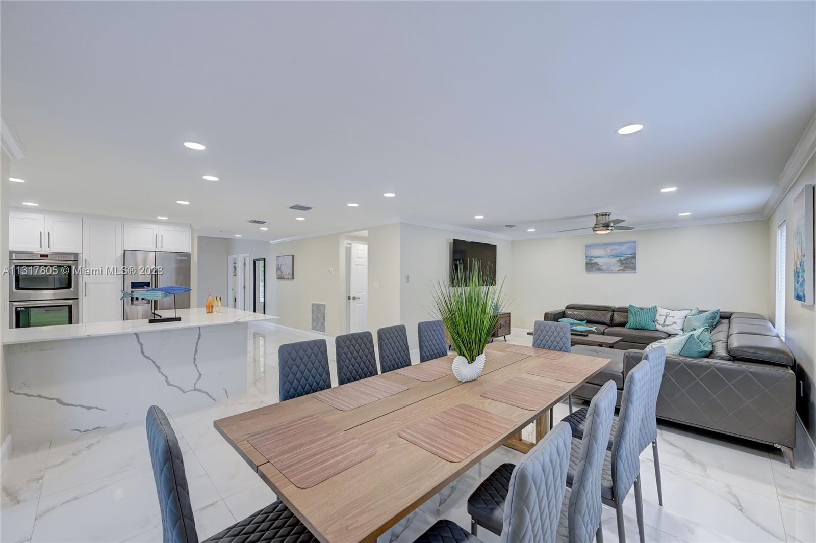 1109 Hollywood Blvd Hollywood, FL 33019