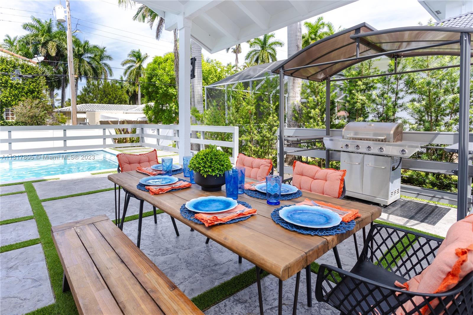 1109 Hollywood Blvd Hollywood, FL 33019