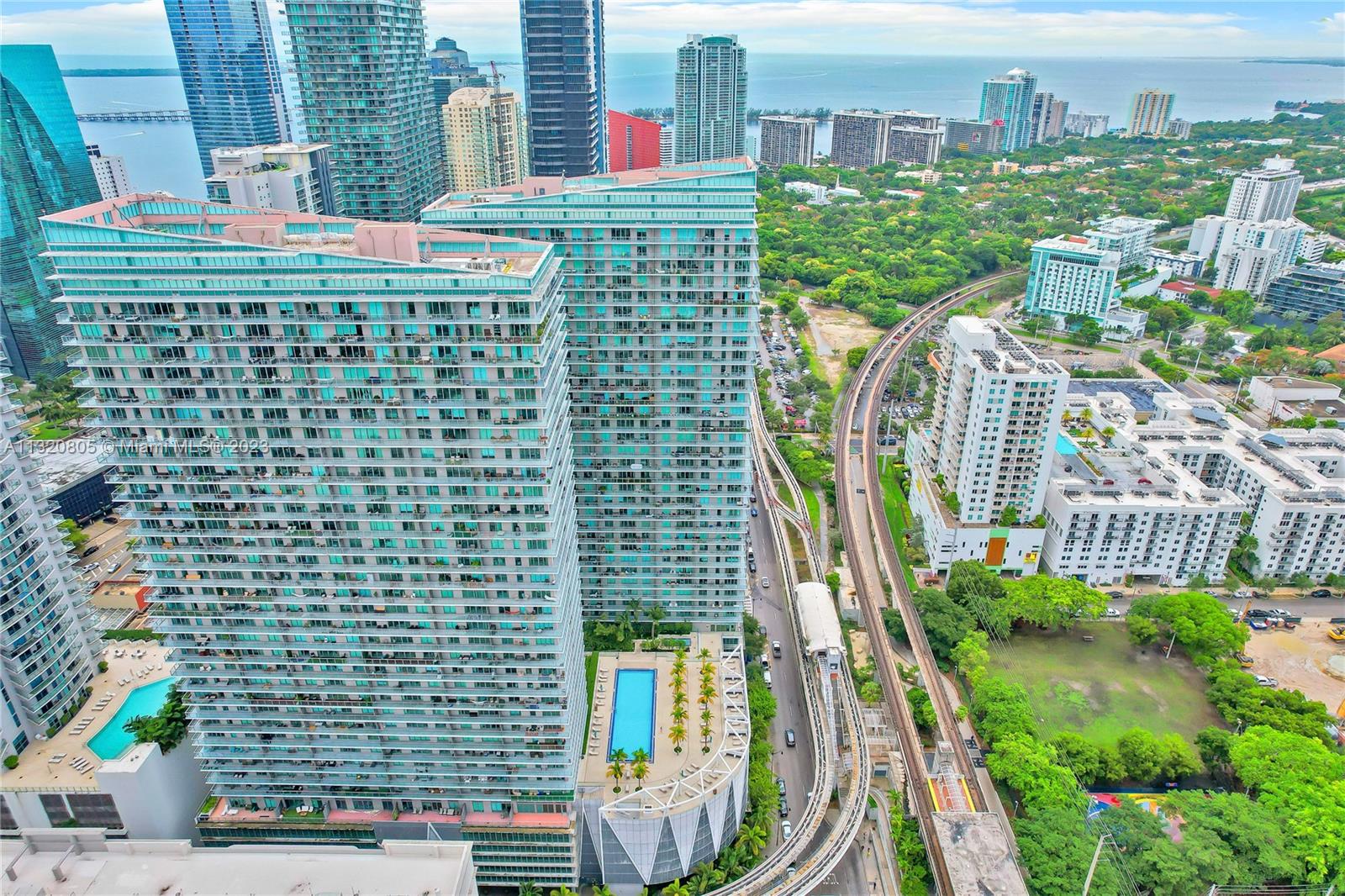 79 SW 12th St #2712-S Miami, FL 33130