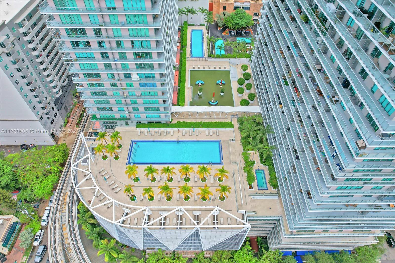 79 SW 12th St #2712-S Miami, FL 33130