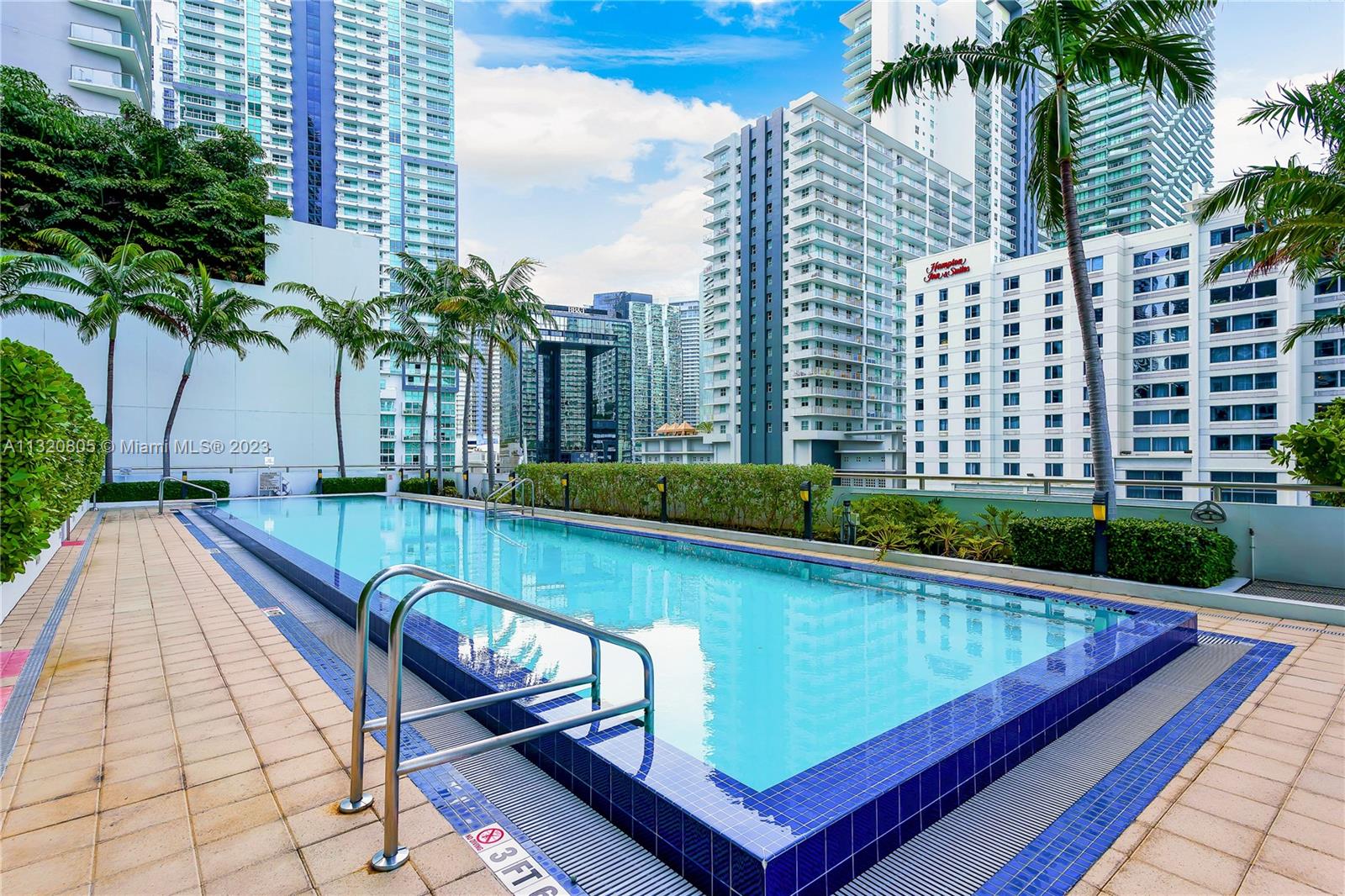 79 SW 12th St #2712-S Miami, FL 33130