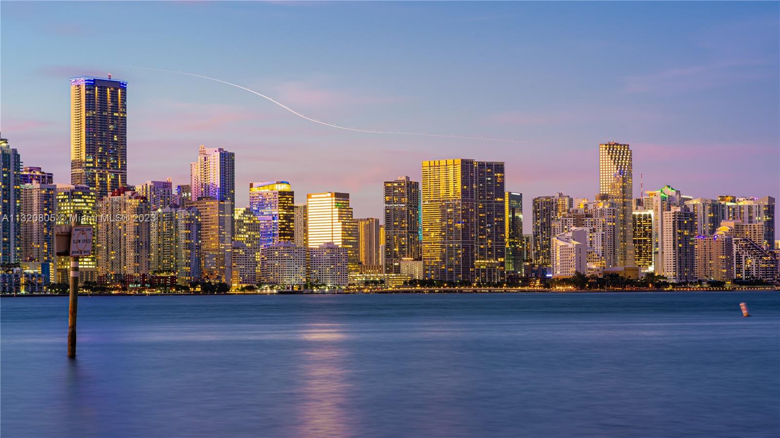 79 SW 12th St #2712-S Miami, FL 33130