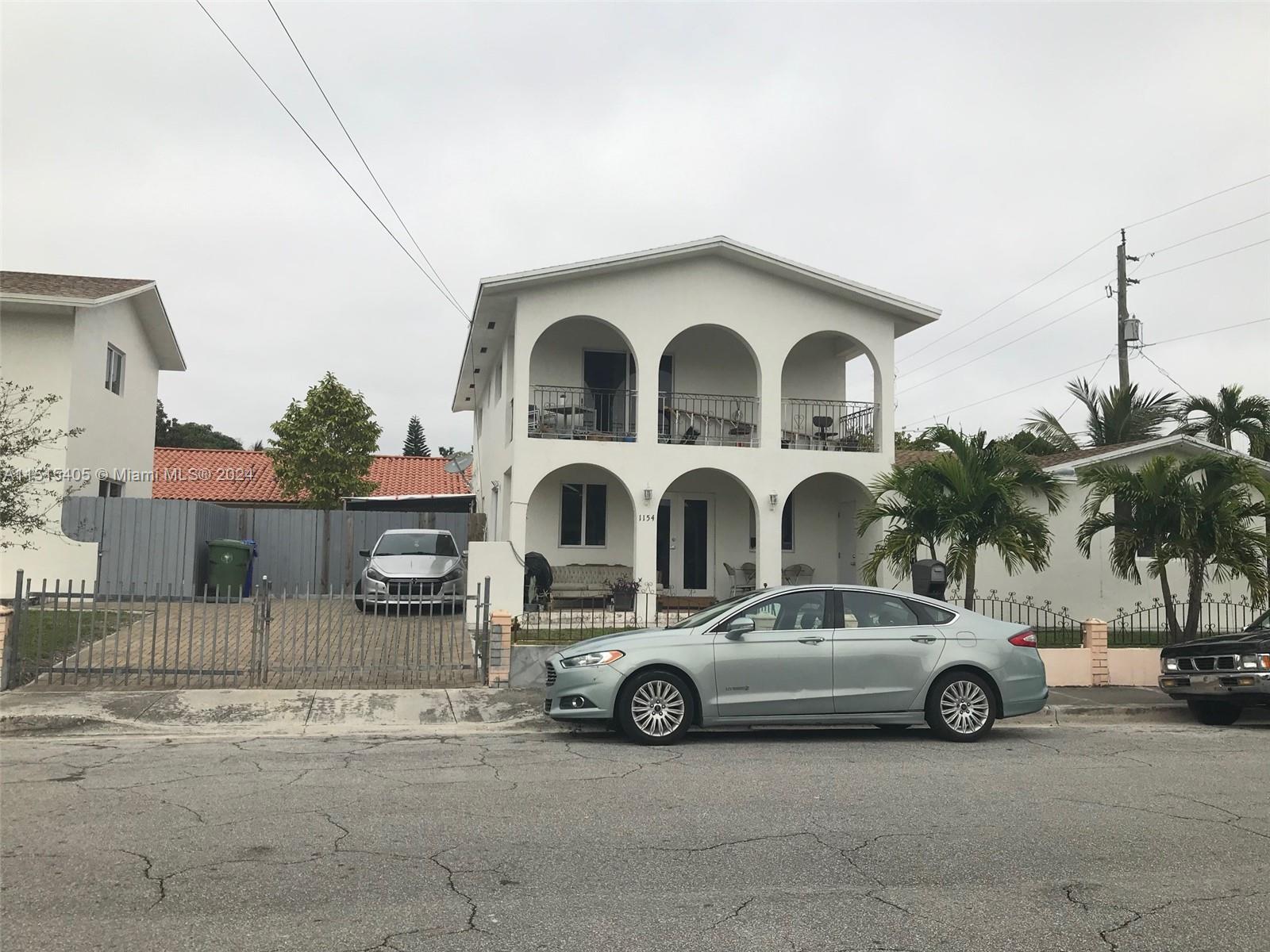 1355 SW 12th St Miami, FL 33135