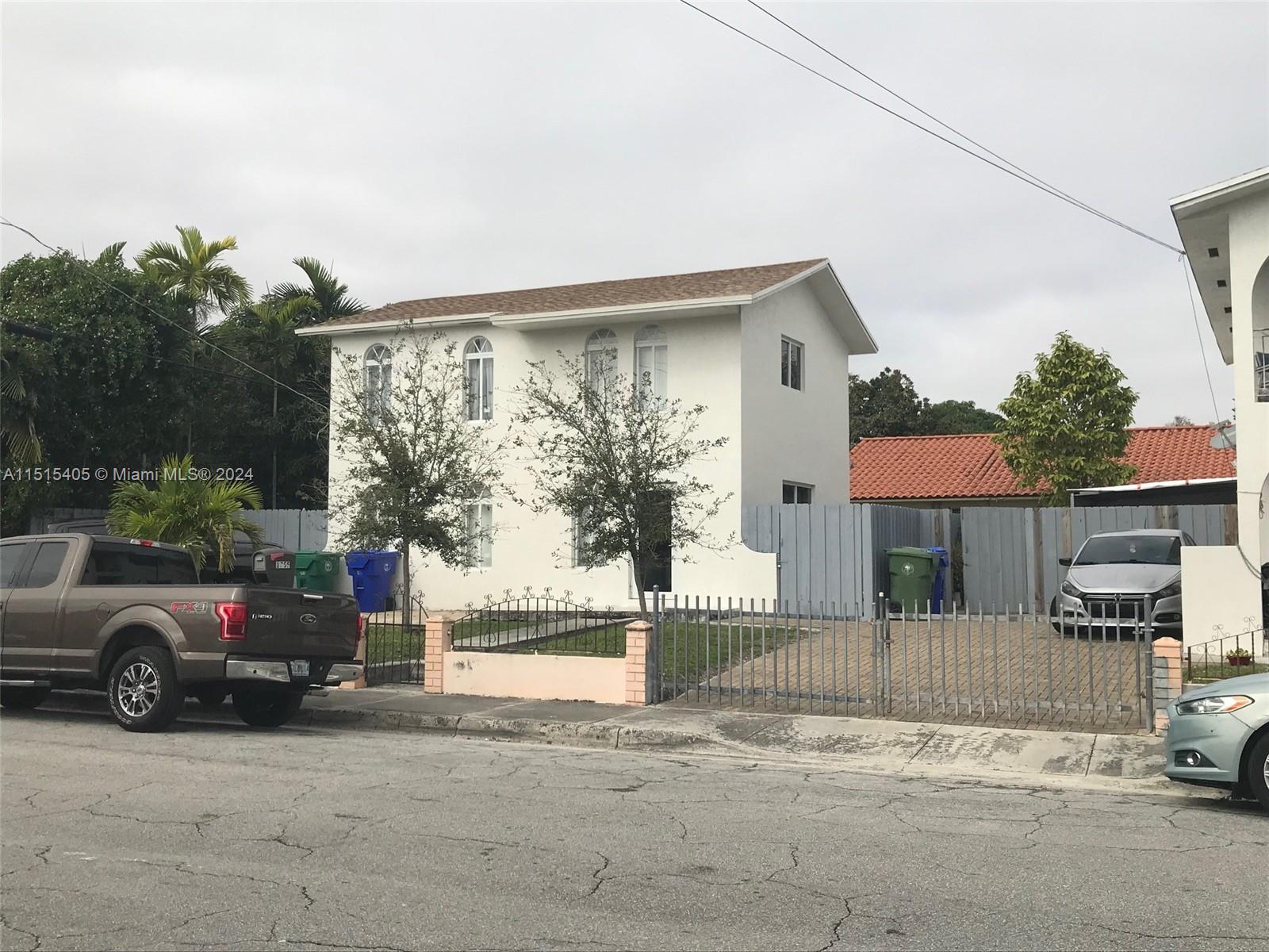 1355 SW 12th St Miami, FL 33135