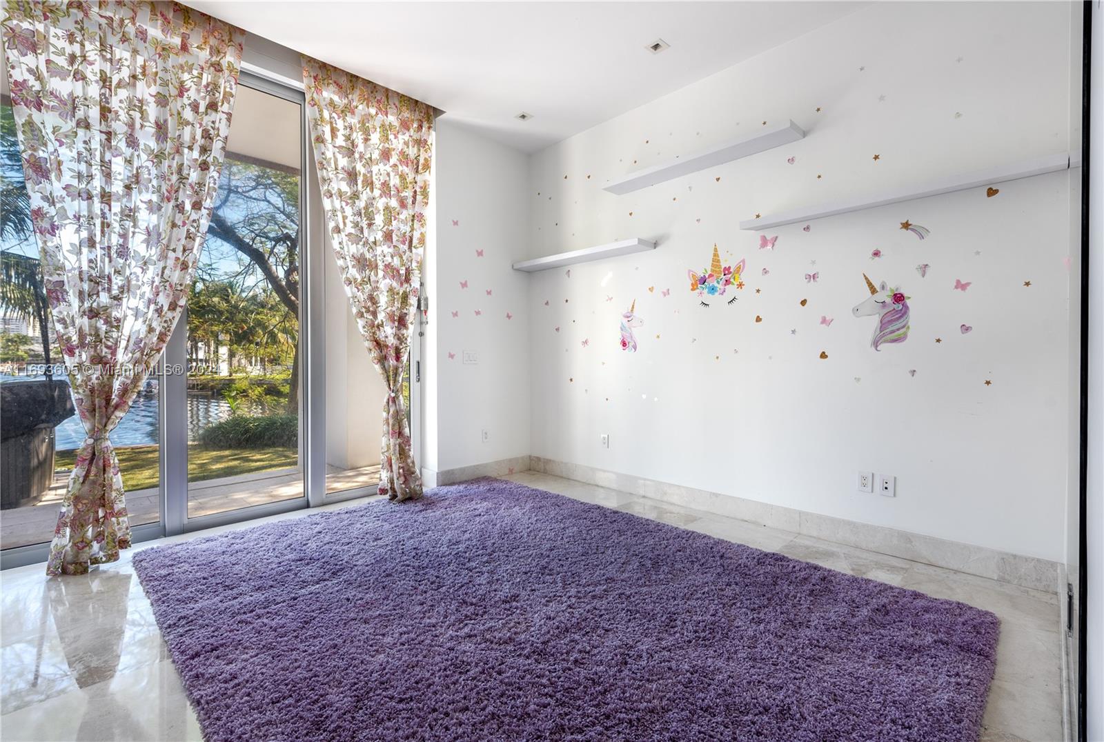 400 Tamarind Dr Hallandale Beach, FL 33009 400 Tamarind Dr Hallandale Beach, FL 33009