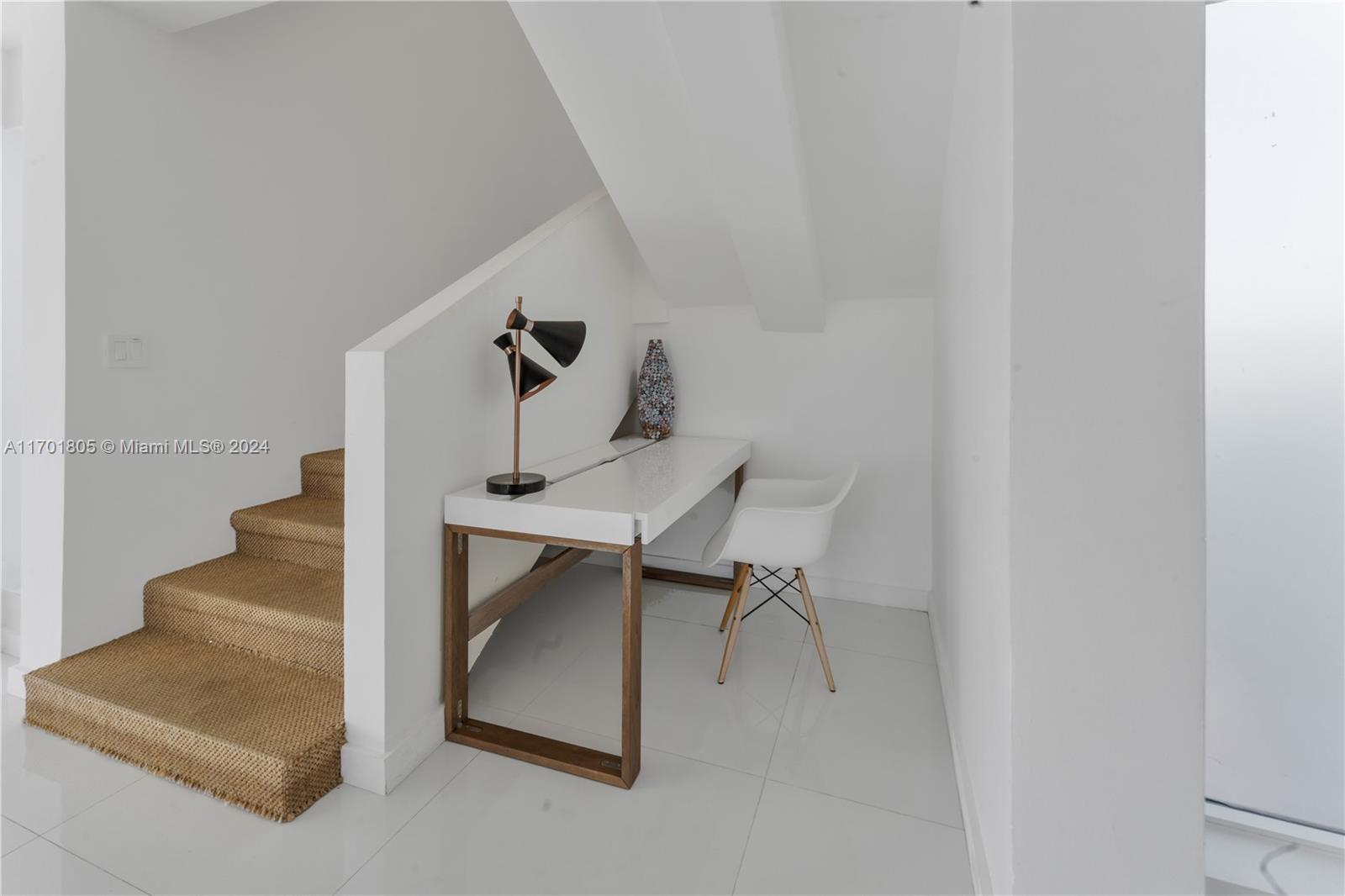 7504 W Treasure Dr North Bay Village, FL 33141