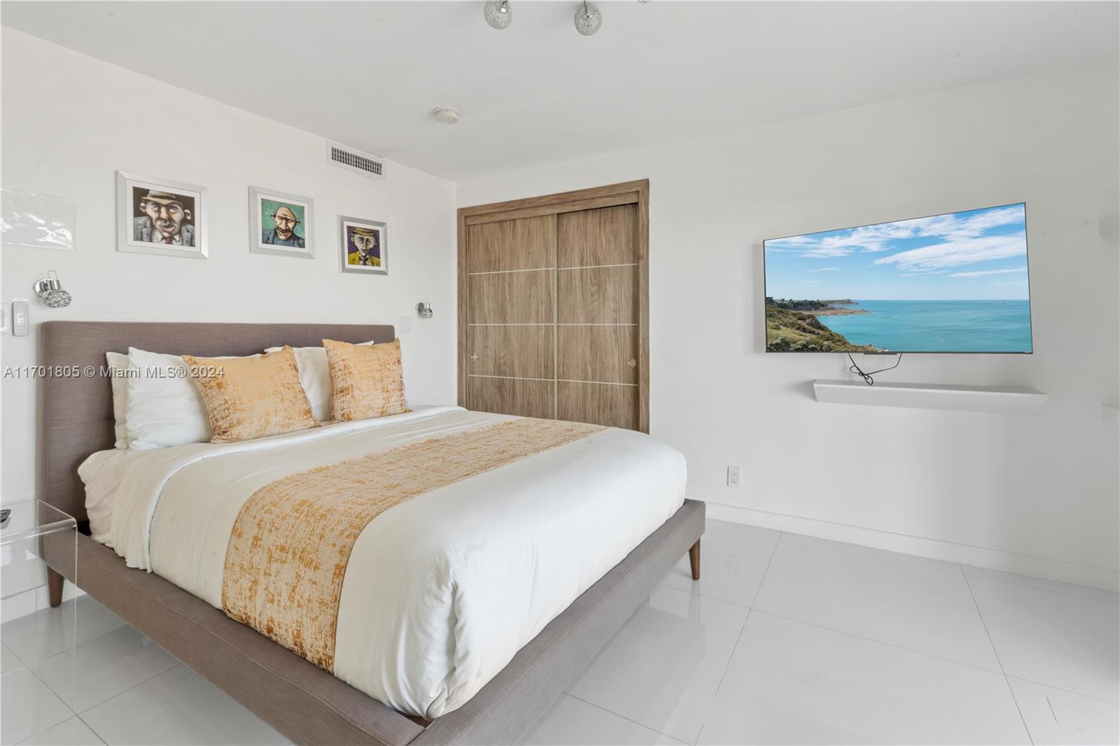 7504 W Treasure Dr North Bay Village, FL 33141