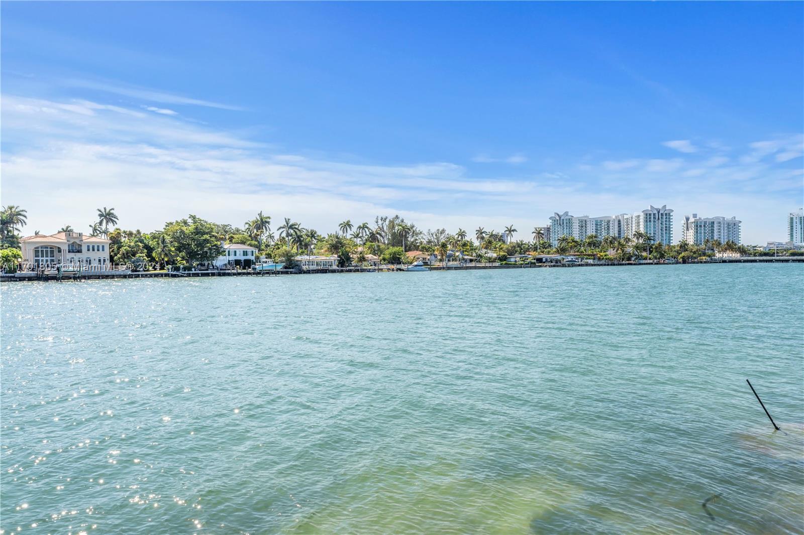 7504 W Treasure Dr North Bay Village, FL 33141