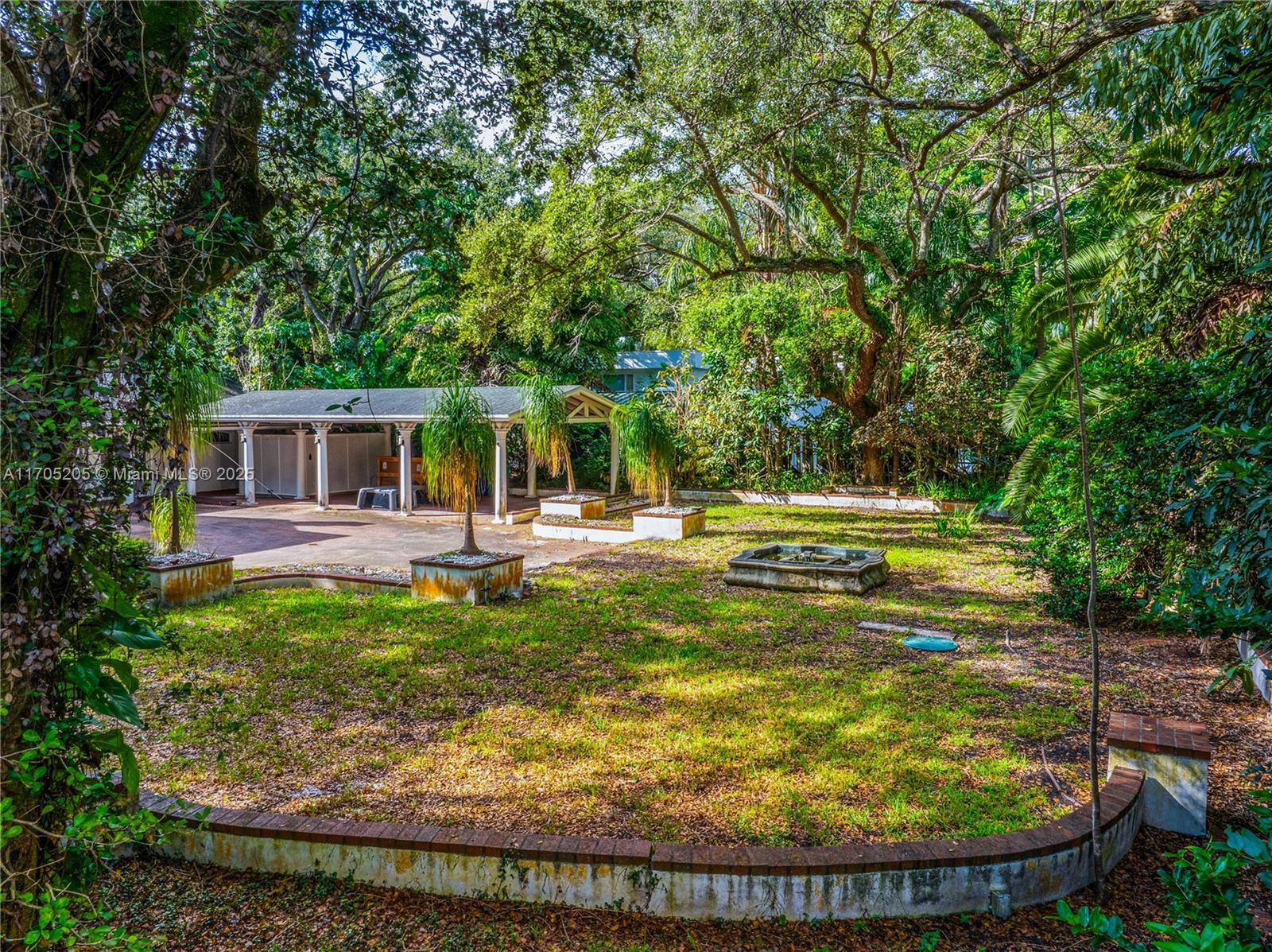 3720 Poinciana Ave Miami, FL 33133