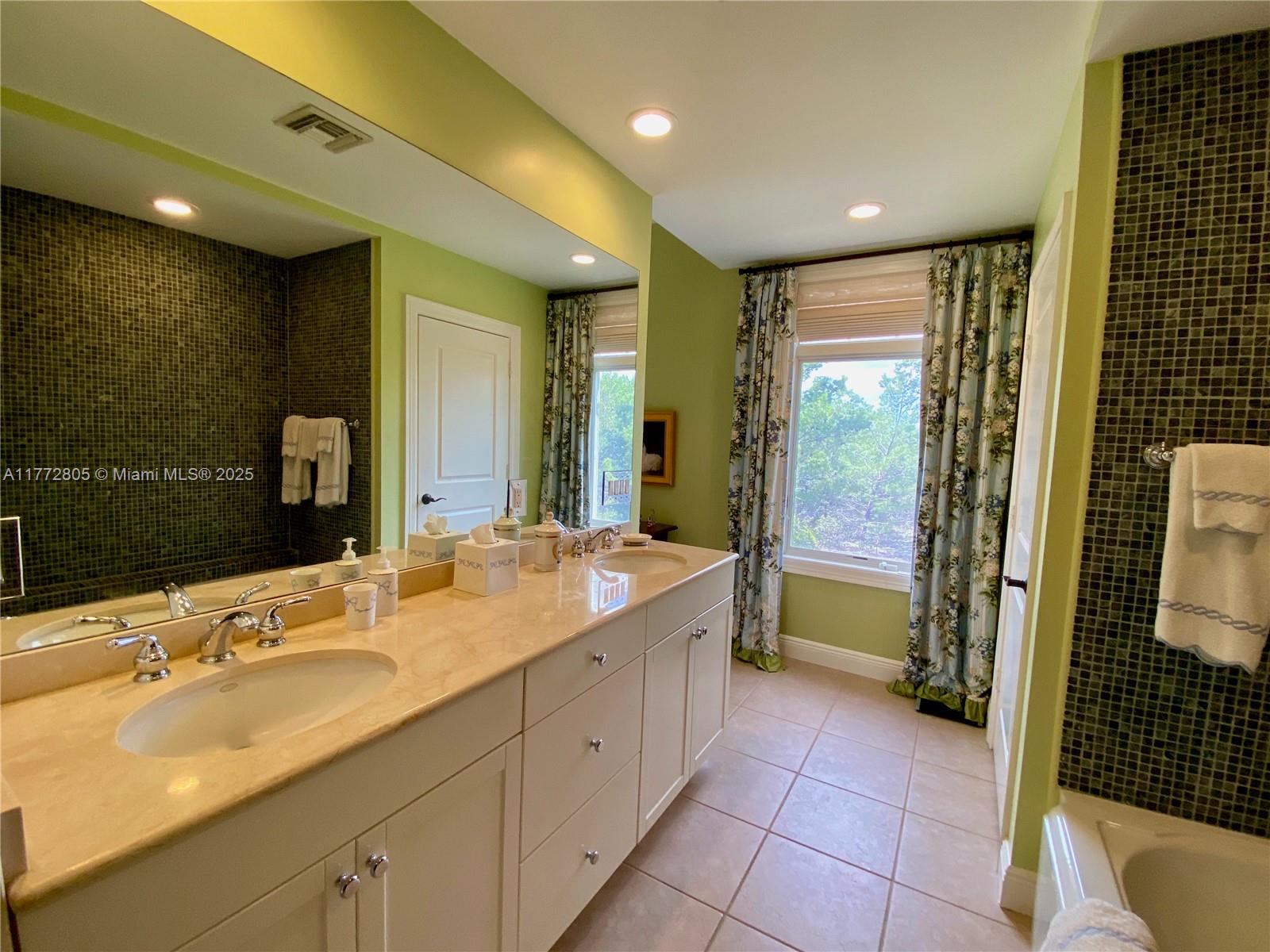 11718 SE Florida Ave Hobe Sound, FL 33455