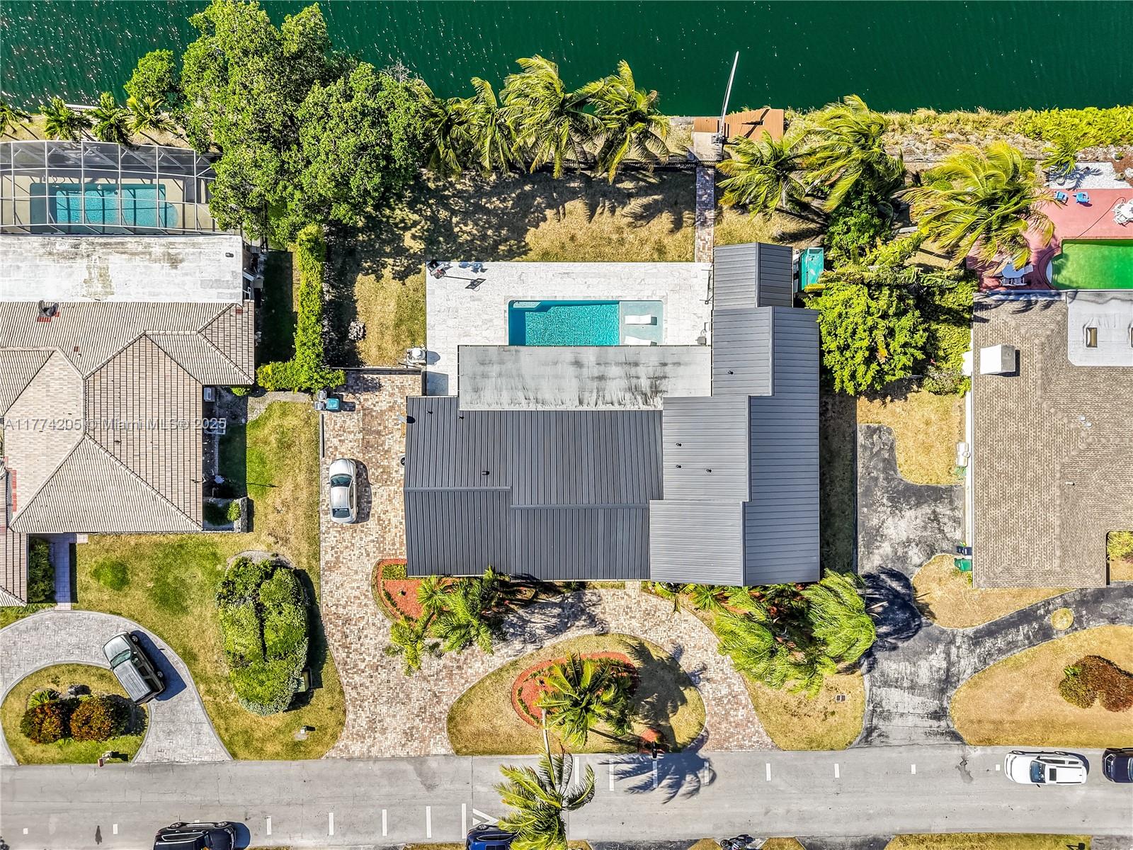 7501 SW 174th St Palmetto Bay, FL 33157