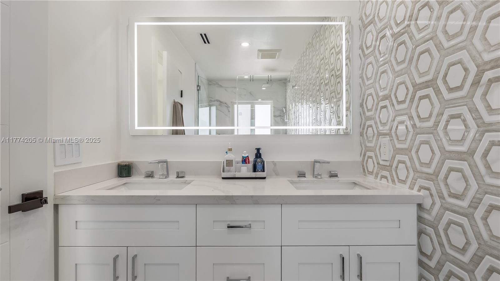 7501 SW 174th St Palmetto Bay, FL 33157