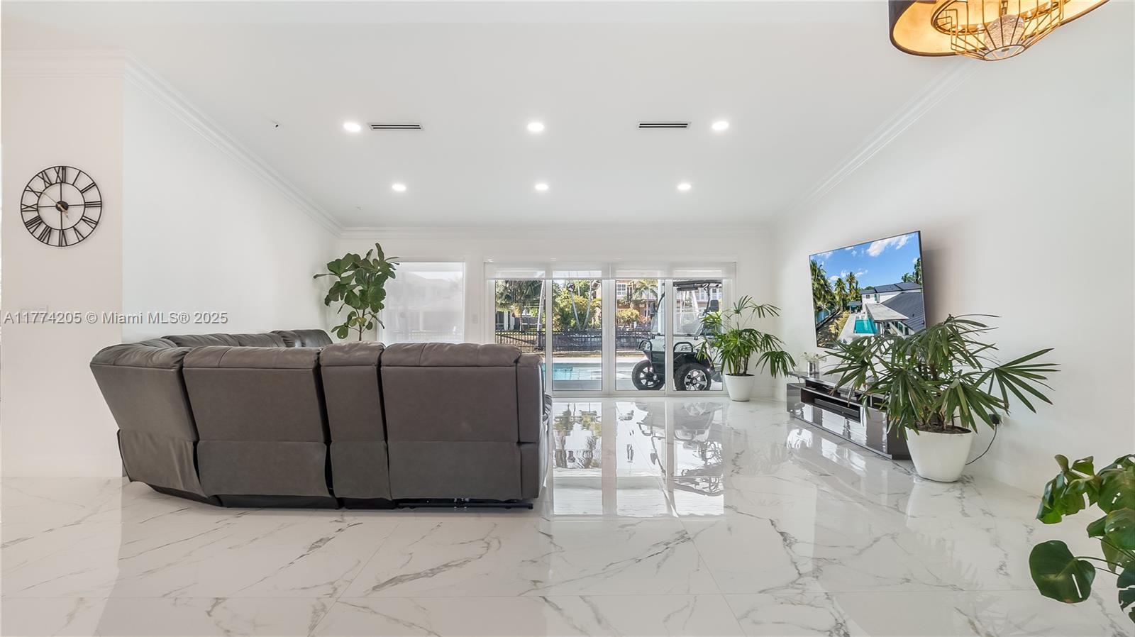 7501 SW 174th St Palmetto Bay, FL 33157